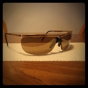 Vintage Gargoyles Legends Gold frame